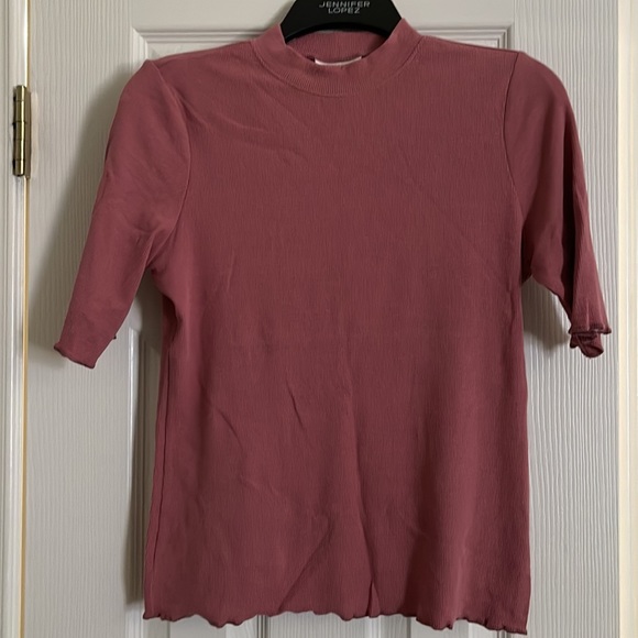 Top - Picture 2 of 2